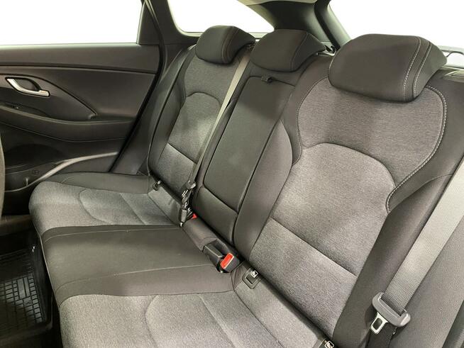 Hyundai i30 1.5 T-GDI 48V Smart DCT Kombi Warszawa - zdjęcie 12