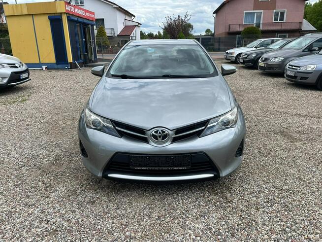 Toyota Auris 1,3 Benzyna 2014r 99KM Białogard - zdjęcie 3