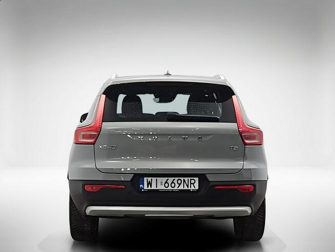 Volvo XC 40 T2 Core aut ! Z Polskiego Salonu ! Faktura Vat ! Warszawa - zdjęcie 4