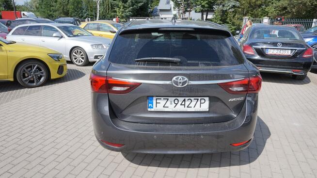 Toyota Avensis Polski salon. Gwarancja. Polecam !!! Zielona Góra - zdjęcie 6