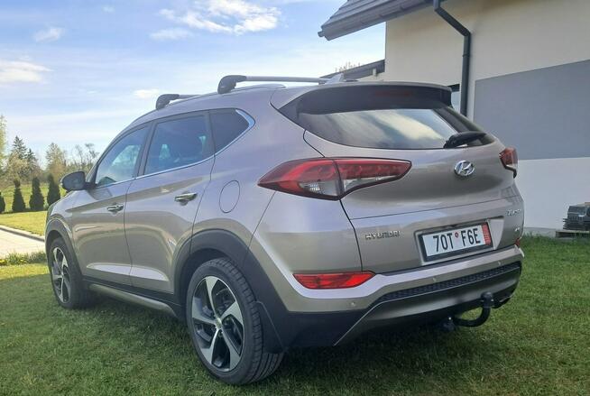 Hyundai Tucson 1.6 Benzyna 4×4 177 KM Serwis Cisiec - zdjęcie 4