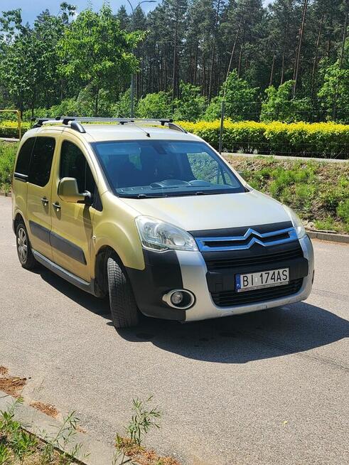 Citroën Berlingo 2009 1.6 HDI XTR Diesel 1109 KM Białystok - zdjęcie 3