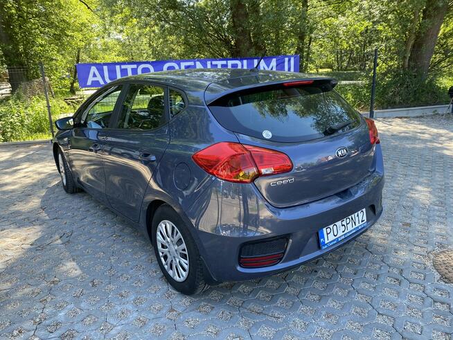 Kia Cee'd benzyna I rej. 2017 przebieg 57500 km Kobylnica - zdjęcie 8