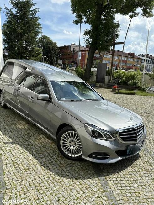Mercedes-Benz Klasa E - Karawan zabudowa Bojar Mińsk Mazowiecki - zdjęcie 2
