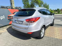 Hyundai ix35 2.0CRDi 136KM 4x4 Klimatronic Navi Panorama Skóra Łuków - zdjęcie 5