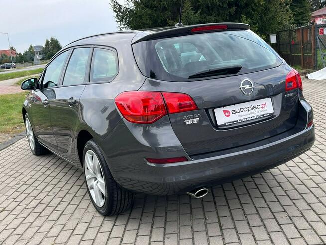 Opel Astra *Benzyna*Kombi*Niski przebieg* Zduńska Wola - zdjęcie 4