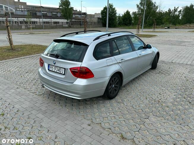 BMW Seria 3 318d DPF Touring Kalisz - zdjęcie 2