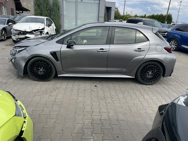Toyota GR Corolla Sport 305 KM Kamera Podgrzewanie Virtual cockpit Gliwice - zdjęcie 6