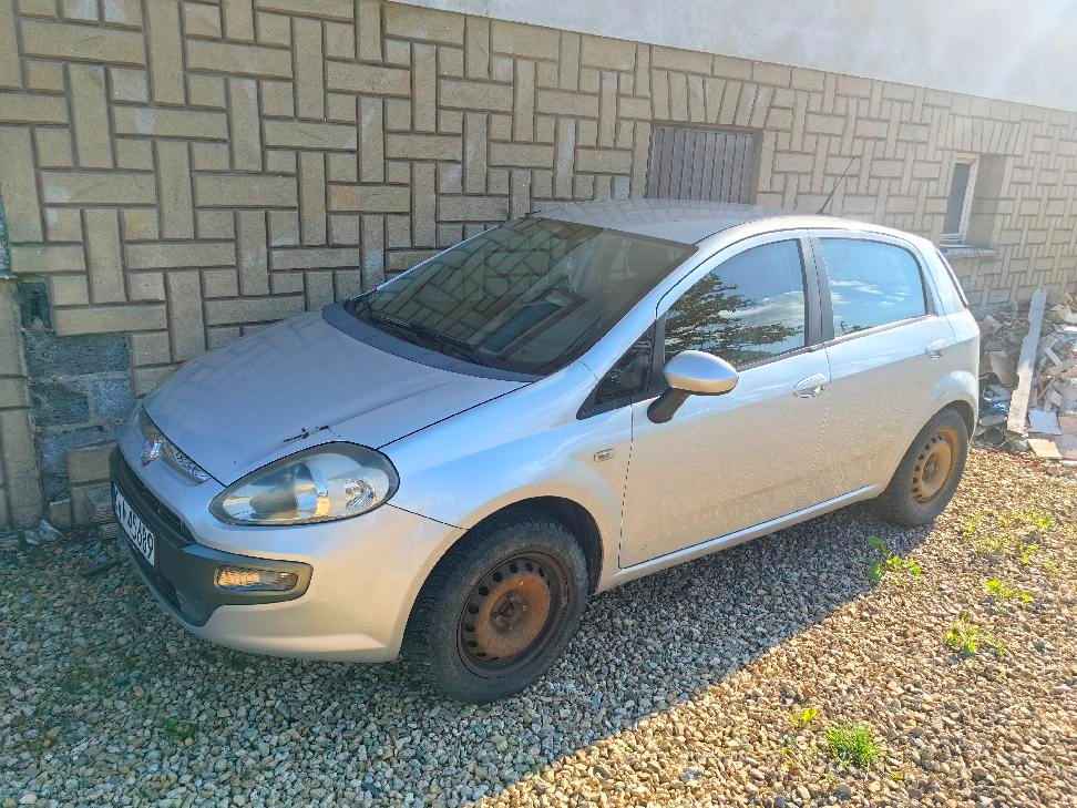 Fiat Punto Evo 2011 rok Ochota - zdjęcie 12