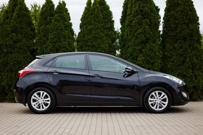 Hyundai i30 1.6 CRDI_Climatronic_Led_Grzane fotele_Zadbany Rzekuń - zdjęcie 8