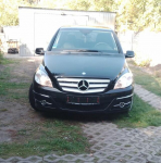 Mercedes Benz B 180