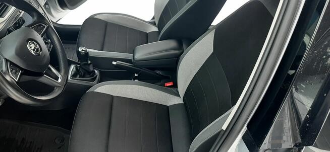 Sprzedam Skodę Rapid z 2019 Przeginia - zdjęcie 9