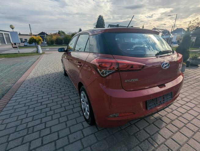 Hyundai i20 1.2 Benzyna 84 KM/zadbany/gotowy do rejestracji Biała - zdjęcie 6