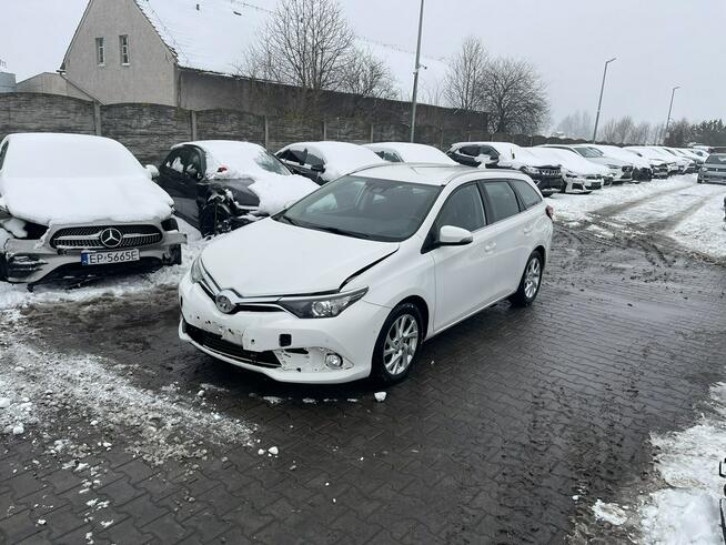 Toyota Auris Klimatronik Podgrzewanie Tempomat Czujniki park. 132KM Gliwice - zdjęcie 3