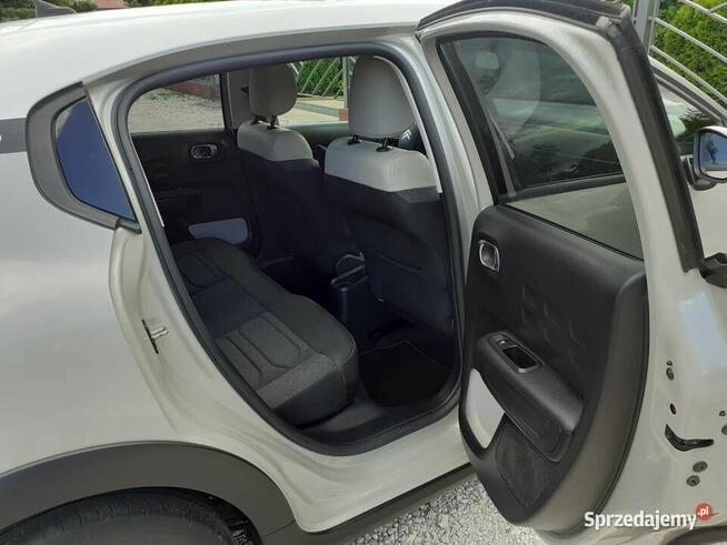 Citroen C3 III 1.2 PureTech GPF Shine S&amp;S Wałdowo Szlacheckie - zdjęcie 9