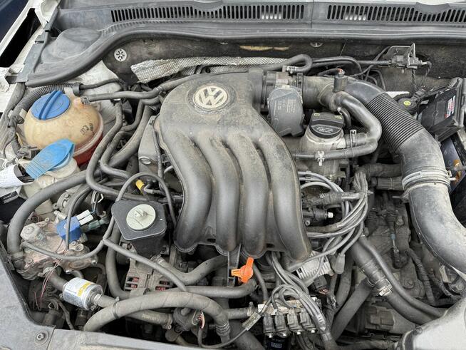 VW Jetta S, benzyna +LPG, dwulitrowy silnik, 158 KM, okazja Mokotów - zdjęcie 10