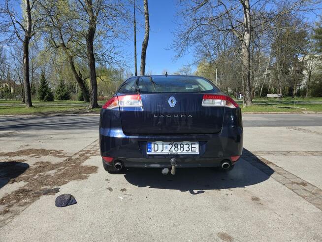 Syndyk sprzeda samochód Renault Laguna III Kraków - zdjęcie 2