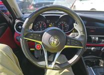 Alfa Romeo Giulia Wersja Ti / AWD / niski przebieg Częstochowa - zdjęcie 7