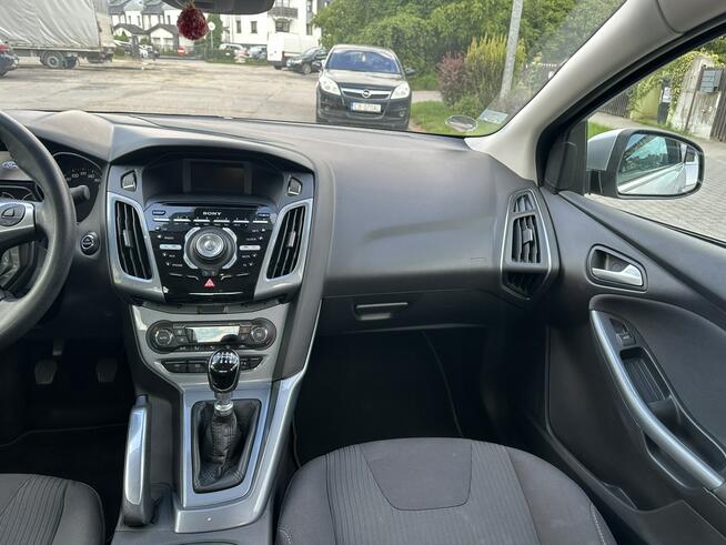 Focus Sedan 1.6 Ecoboost 150 km Titanium  Serwisowany z Niemiec Bydgoszcz - zdjęcie 11