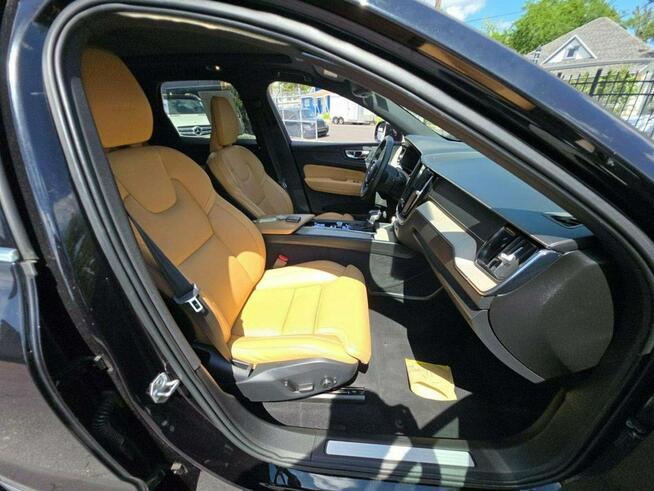 Volvo XC 60 Inscription / 4x4 / niski przebieg Tarnów - zdjęcie 7