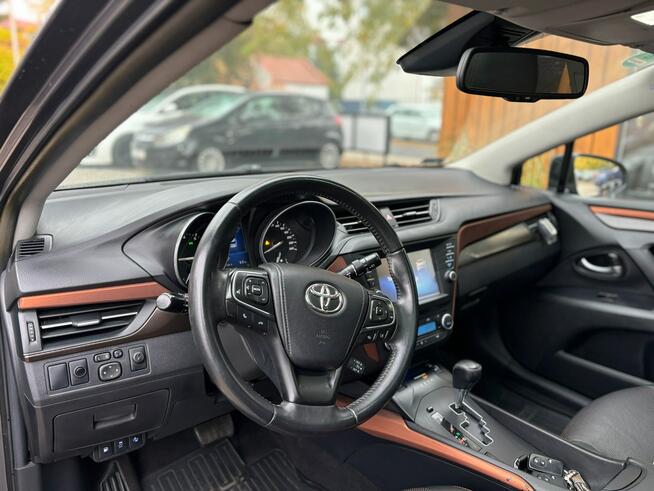 Toyota Avensis Prestige (Executive) / Salon Polska Poznań - zdjęcie 9