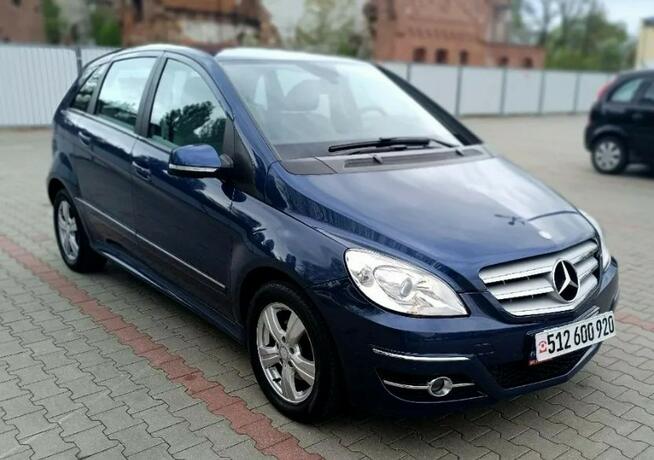 Mercedes B 180 Niski przebieg, Serwisowany, Navigacja, bluetooth, Tomaszów Mazowiecki - zdjęcie 3