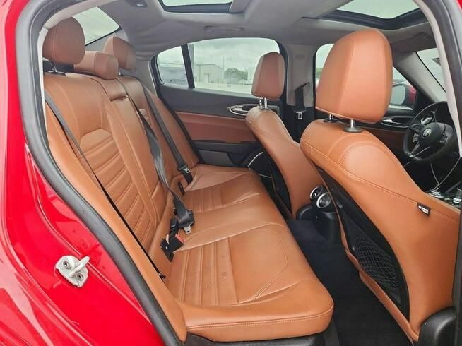 Alfa Romeo Giulia / automat / Veloce / niski przebieg / Tarnów - zdjęcie 10
