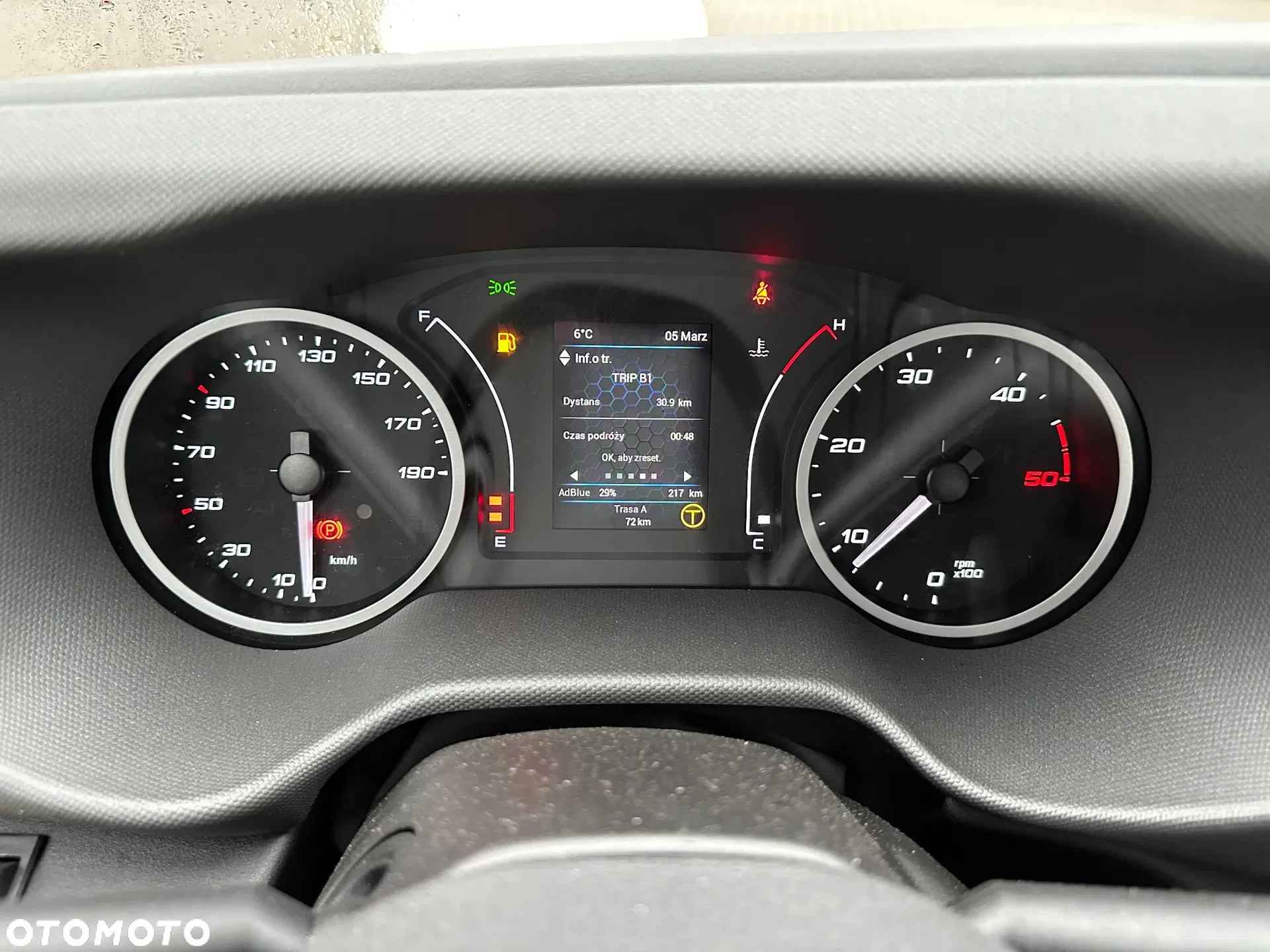 AUTOLAWETA Iveco Daily 2023 · 72 km · 2 998 cm3 · Diesel Tychy - zdjęcie 8