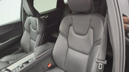 Volvo XC 60 B4 B Plus Dark aut ! Z Polskiego Salonu ! Faktura VAT ! Warszawa - zdjęcie 11