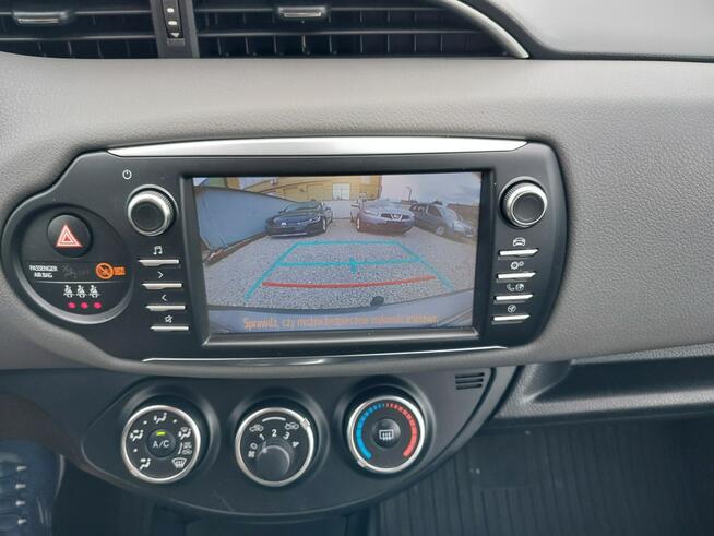 Toyota Yaris 1500 benz. SALON PL.  Kamera Tempomat czujniki Warszawa - zdjęcie 4