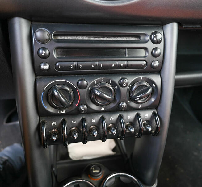 Mini Cooper Cabrio SIDEWALK Opole - zdjęcie 10