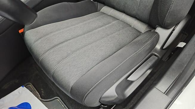 Mazda 6 2.0 SkyJoy ! Z Polskiego Salonu ! Faktura Vat ! Warszawa - zdjęcie 12