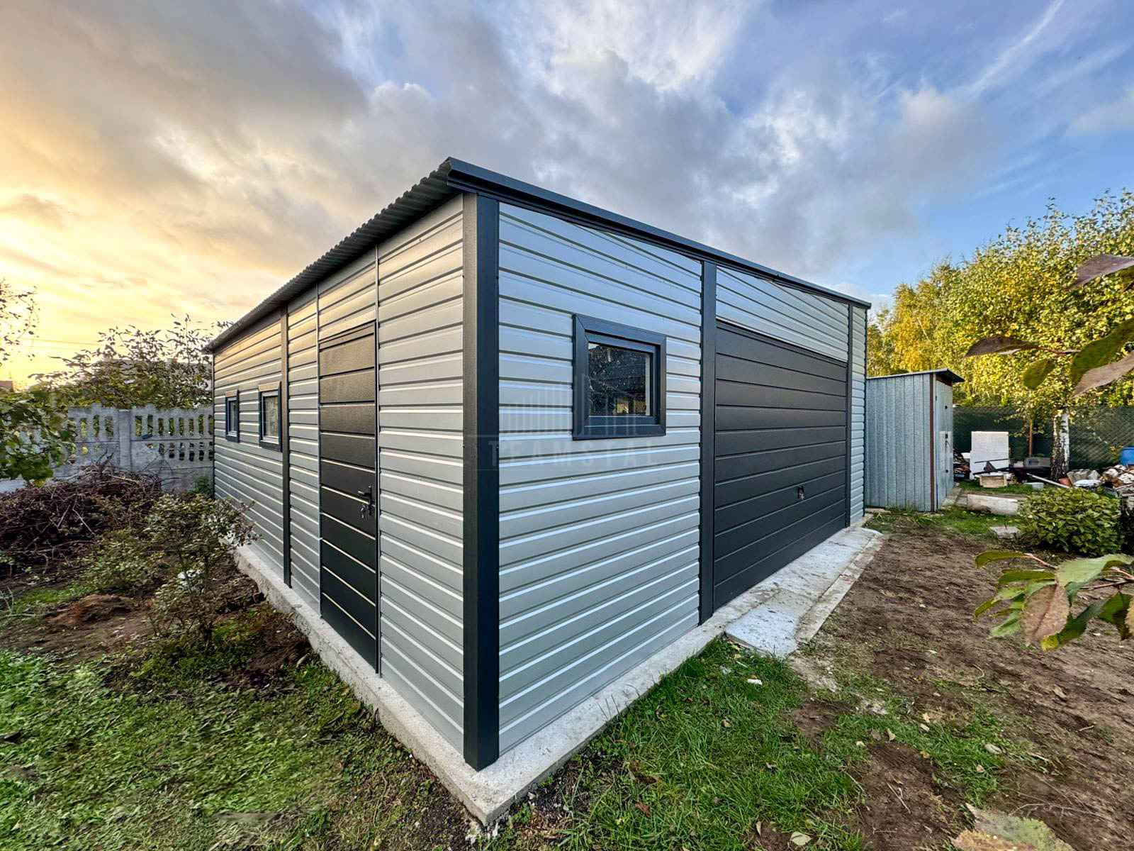 Garaż blaszany 7x9m - brama uchylna - drzwi - 3 x okno  dach TS1211 Ciechanów - zdjęcie 2