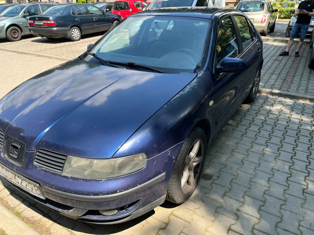 Syndyk sprzeda z wolnej ręki samochód osobowy Seat Leon Śródmieście - zdjęcie 4