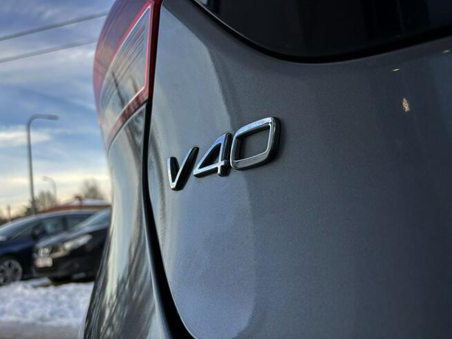 Volvo V40 1.6 benzyna YOU 120KM BIXENON pdc BEZWYPADEK 2015 Tychy - zdjęcie 11