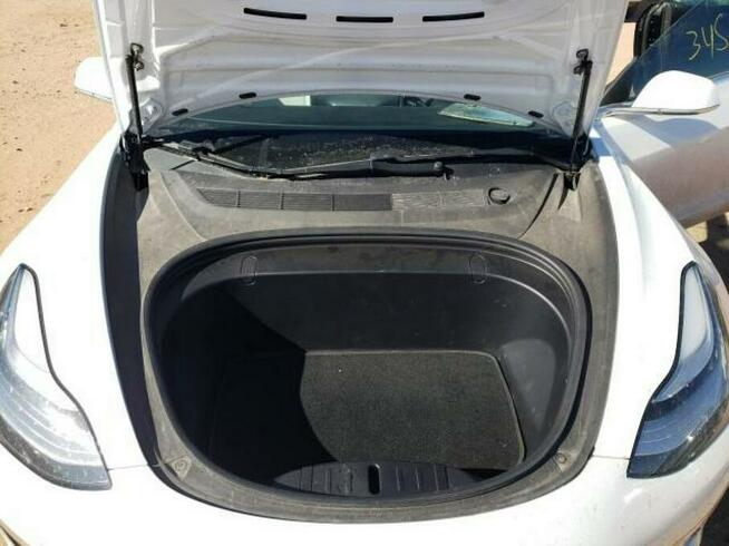 MODEL 3, 2019, lekko uszkodzony tył Warszawa - zdjęcie 9