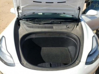 MODEL 3, 2019, lekko uszkodzony tył Warszawa - zdjęcie 9