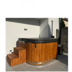 Jacuzzi kwadratowe 8 osobowe - piec na drewno