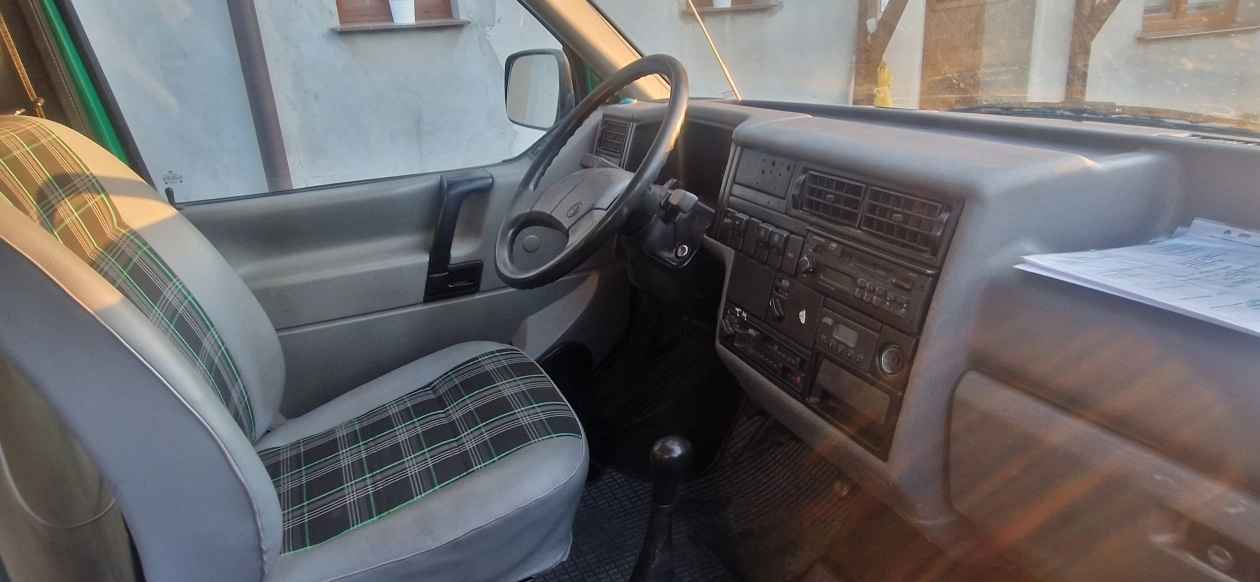 Sprzedam Volkswagen T4, - 2,4 d, 1994 z zabudową kamperową Ostrów Wielkopolski - zdjęcie 6