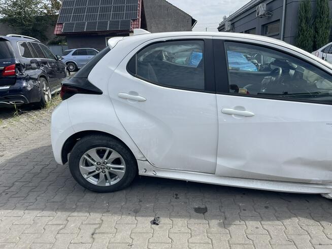 Toyota Yaris Salon PL Kamera Czujniki park. Gliwice - zdjęcie 7