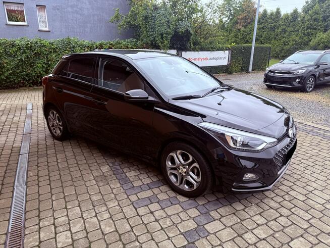 Hyundai i20 1,2 84KM  Klimatyzacja  Kamera  CarPlay Orzech - zdjęcie 4