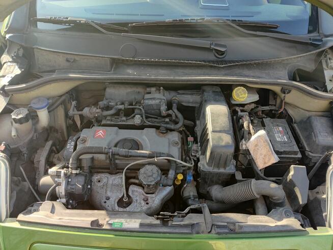 Citroen C2 1,4 2004 107 tys. benzyna Nowe Miasto - zdjęcie 9
