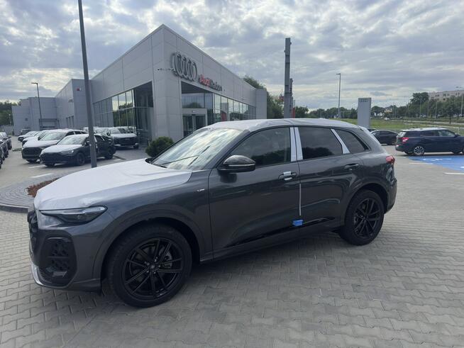 Audi Q5 TFSI 204KM quattro S tronic Pakiet Tech plus Radom - zdjęcie 2