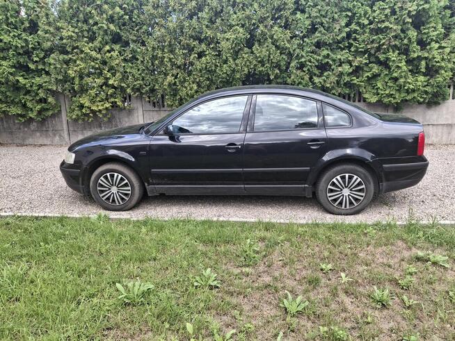 Volkswagen Passat 1.8 2000 rok Zawiercie - zdjęcie 2