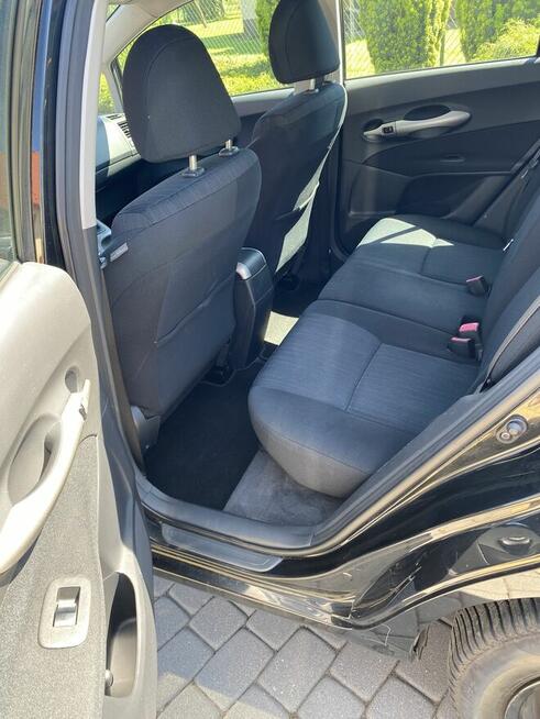 TOYOTA AURIS Sukmanie - zdjęcie 8