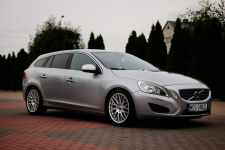 Volvo V60 2.0_163KM_Rdesign_Automat Rzekuń - zdjęcie 8