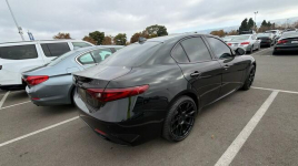Alfa Romeo Giulia Q4 Sport 2.0 285KM 2018r. oferta w transporcie Kampinos - zdjęcie 4