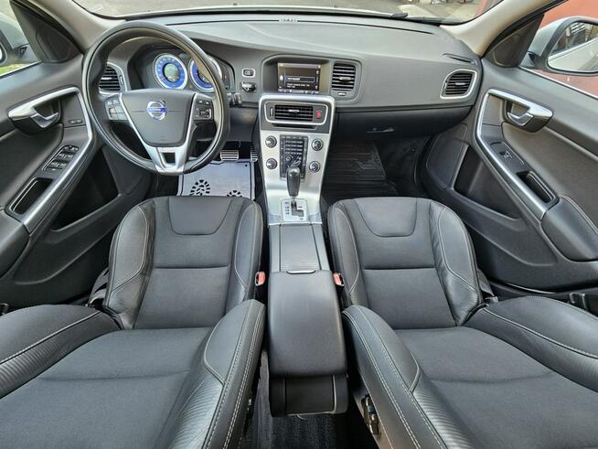 Volvo V60 2.0 5 cylindrów* R-Design* Bardzo Ładne i Zadbane Opoczno - zdjęcie 8