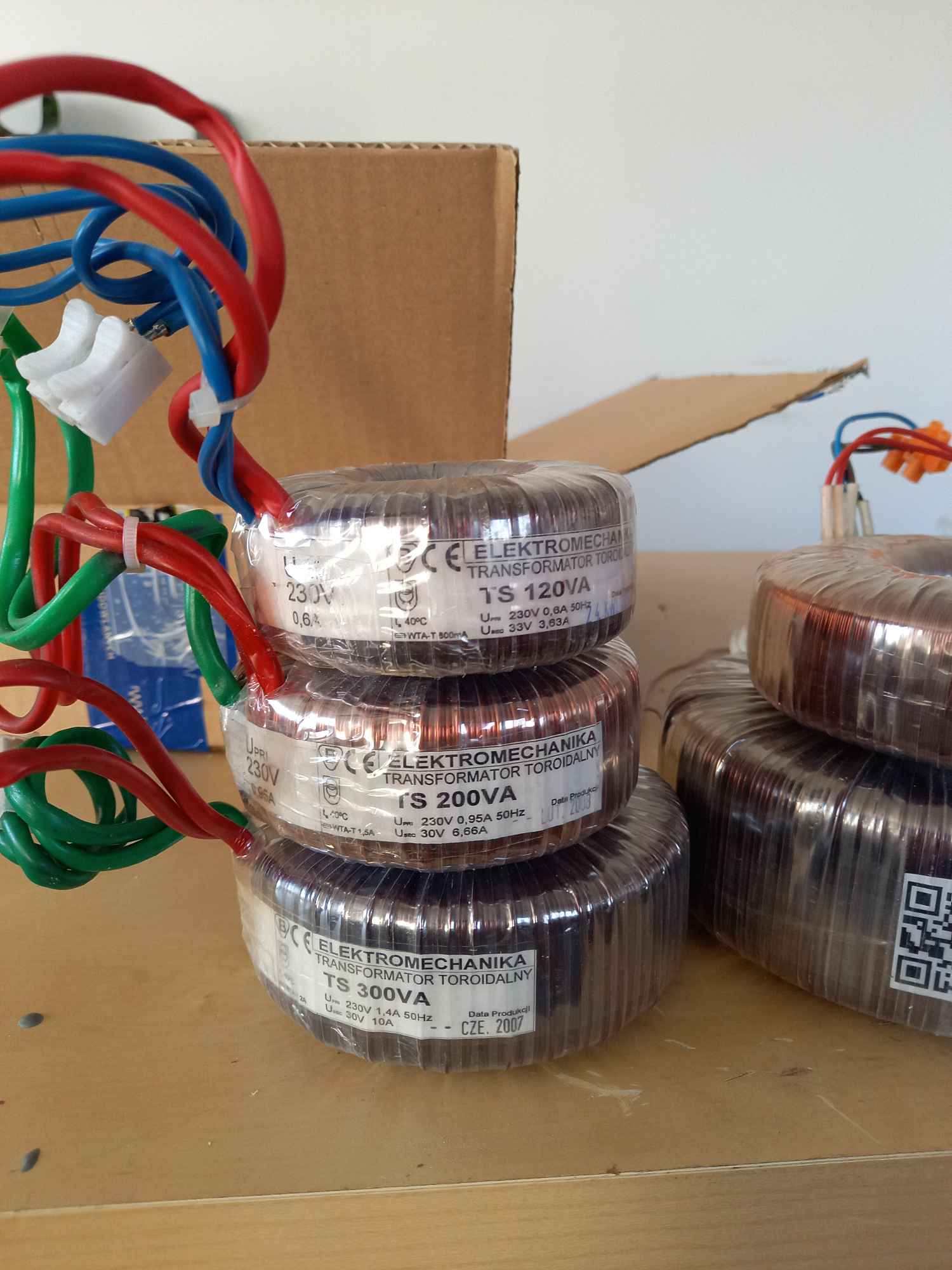 torroidalne transformatory Praga-Południe - zdjęcie 3