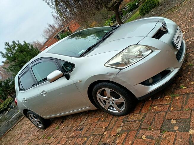 ZADBANY AURIS diesel 2,0 !!! Ruda Śląska - zdjęcie 1